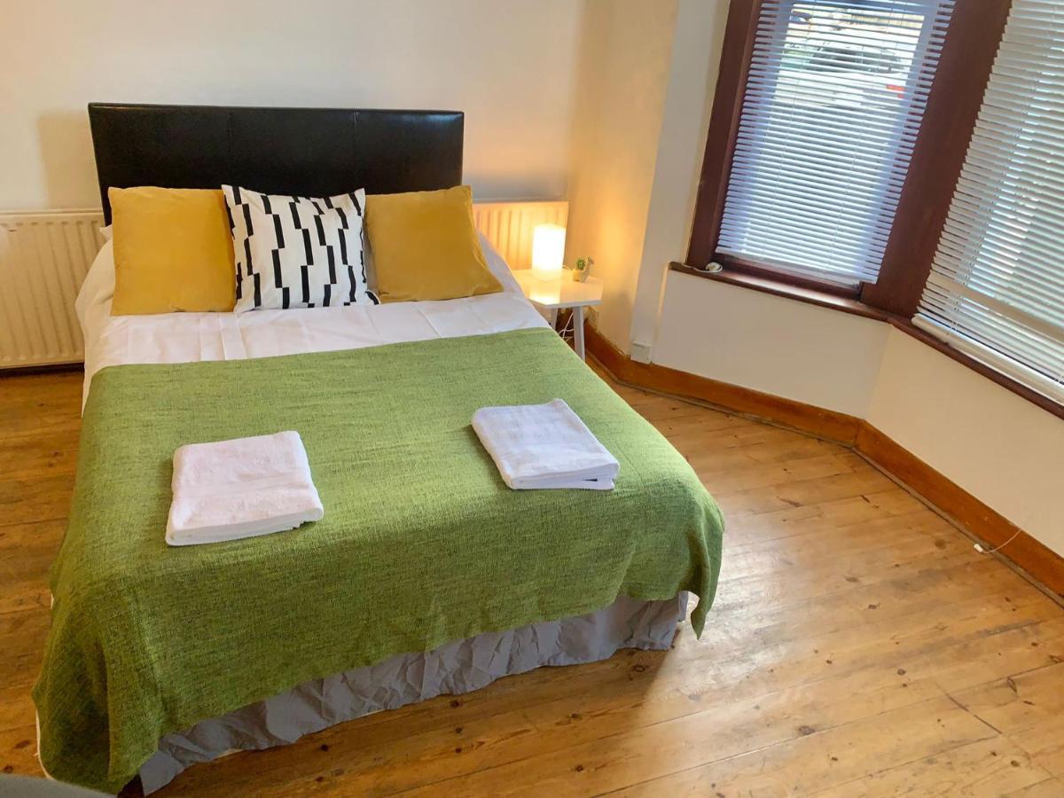 Balham, South London Spacious Guest House 1, 6 Rooms Available ภายนอก รูปภาพ